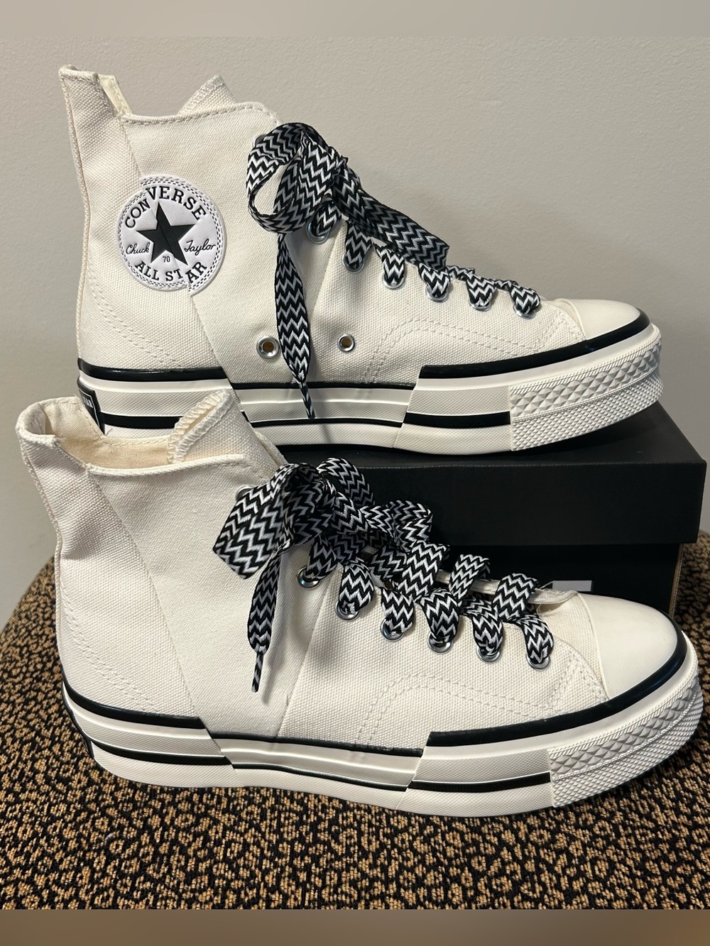 New Converse Chuck 70 Plus Women’s 10.5 White/Egret w Bonus Zig Zag Laces